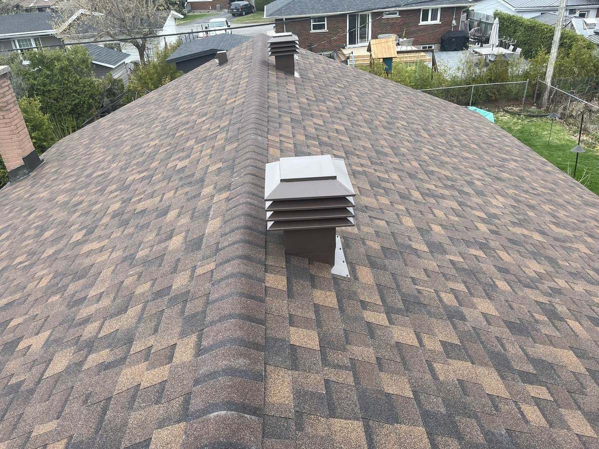 Brownwood asphalt shingle roof installed by Rob's Quality Roofing in the Ottawa region — project 8
