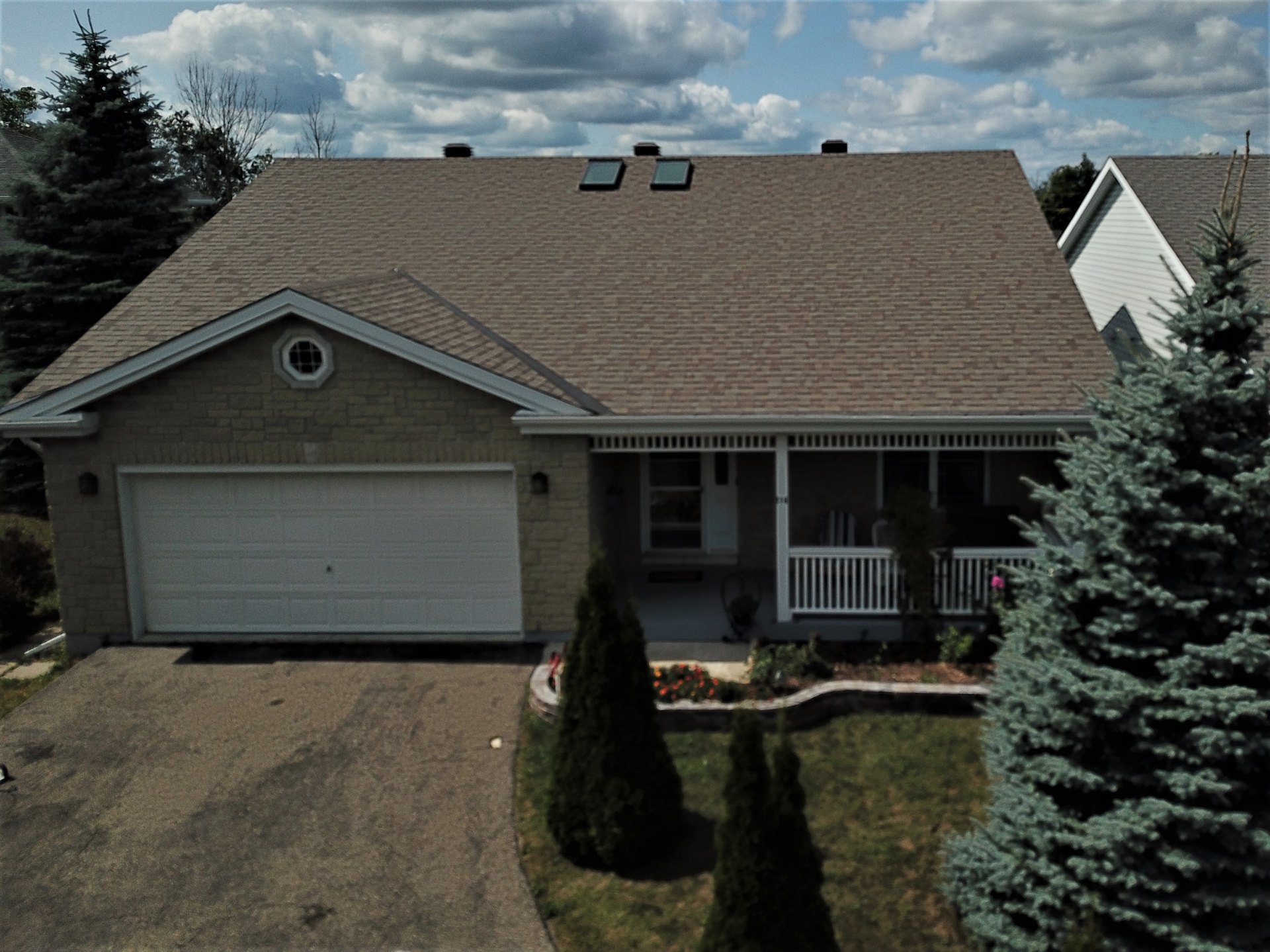 Driftwood asphalt shingle roof from the original Rob's Quality Roofing gallery — project 1