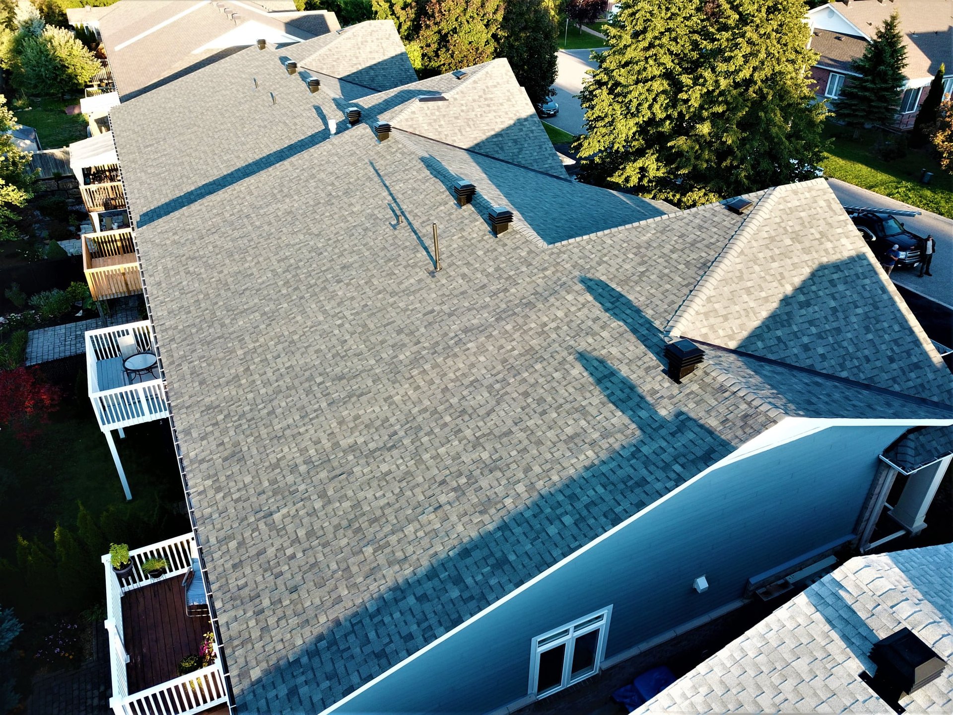 Estate Gray asphalt shingle roof from the original Rob's Quality Roofing gallery — project 1