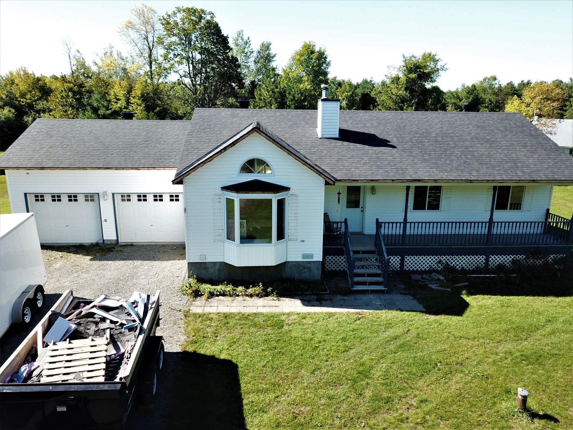 Onyx Black asphalt shingle roof from the original Rob's Quality Roofing gallery — project 5