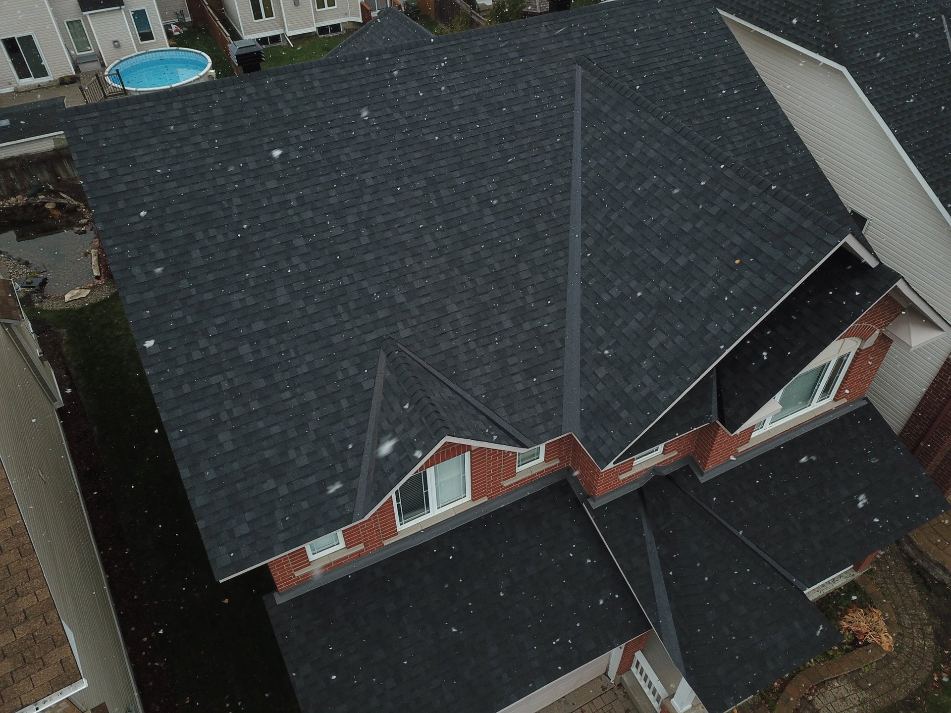 Onyx Black asphalt shingle roof from the original Rob's Quality Roofing gallery — project 6