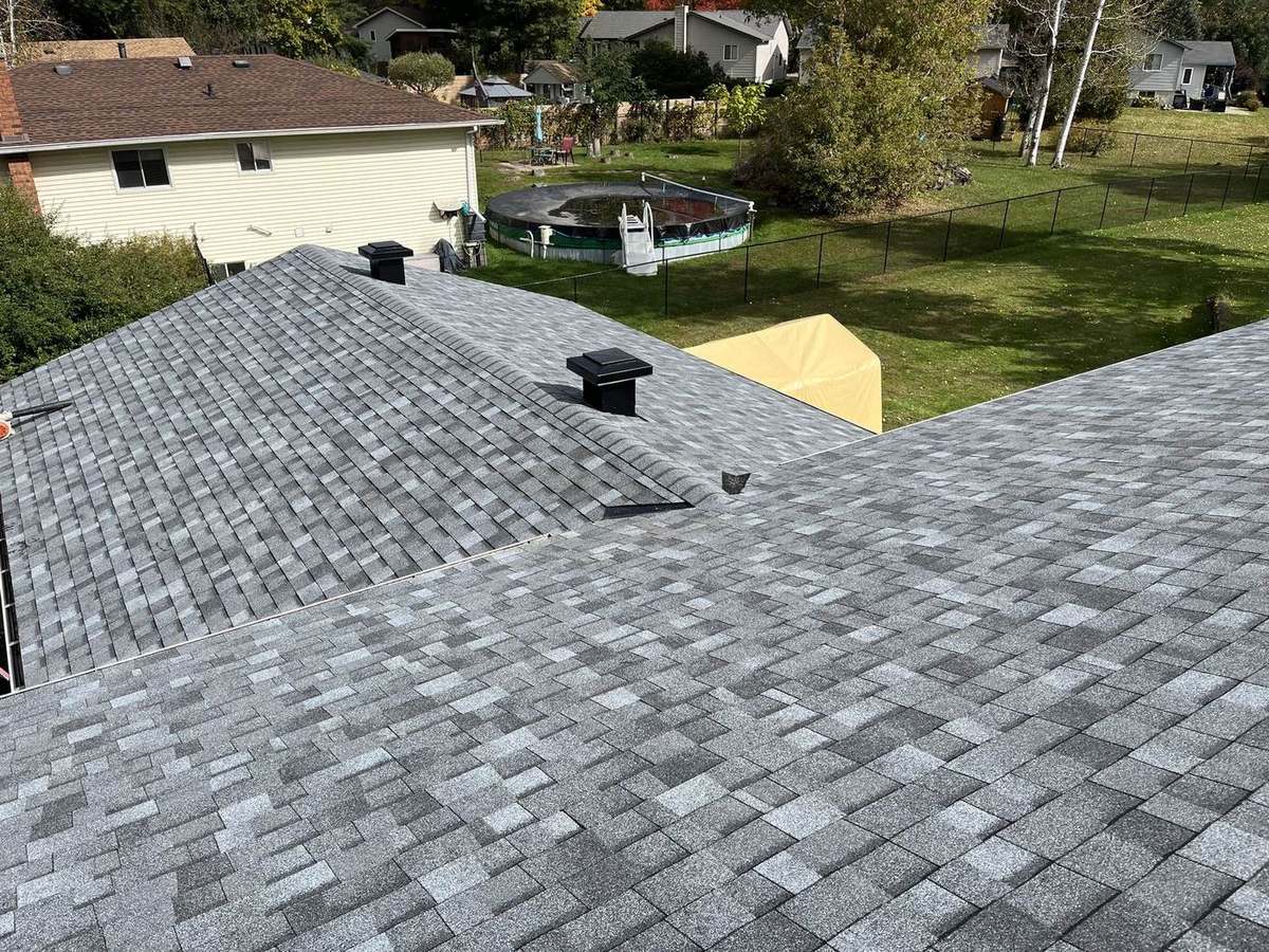 Slatestone Gray asphalt shingle roof installed by Rob's Quality Roofing in the Ottawa region — project 4