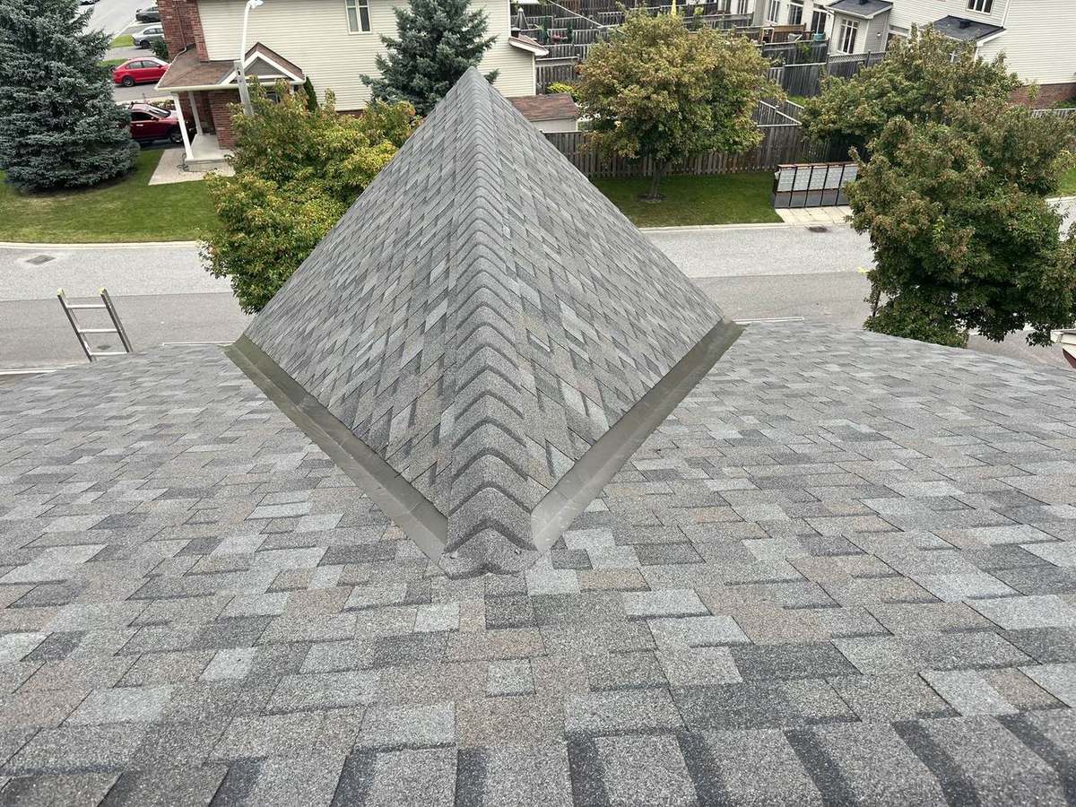 Williamsburg Gray asphalt shingle roof installed by Rob's Quality Roofing in the Ottawa region — project 5